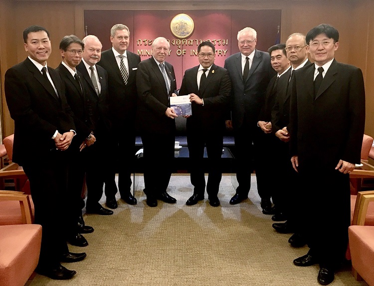 Dialogue with Minister of Industry, H.E. Dr. Uttama Savanayana – 20 February 2017